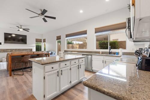 East Mesa House | Mesa Arizona Oasis w Pool BBQ Vaulted Ceilings