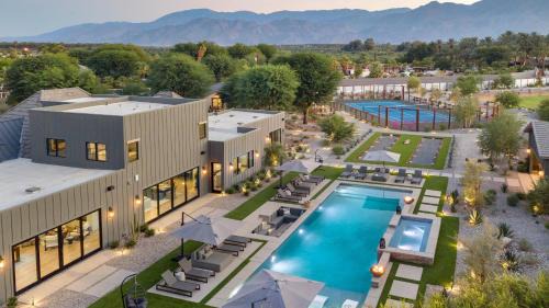 Palm Springs Villa | Mesquite38 by AvantStay