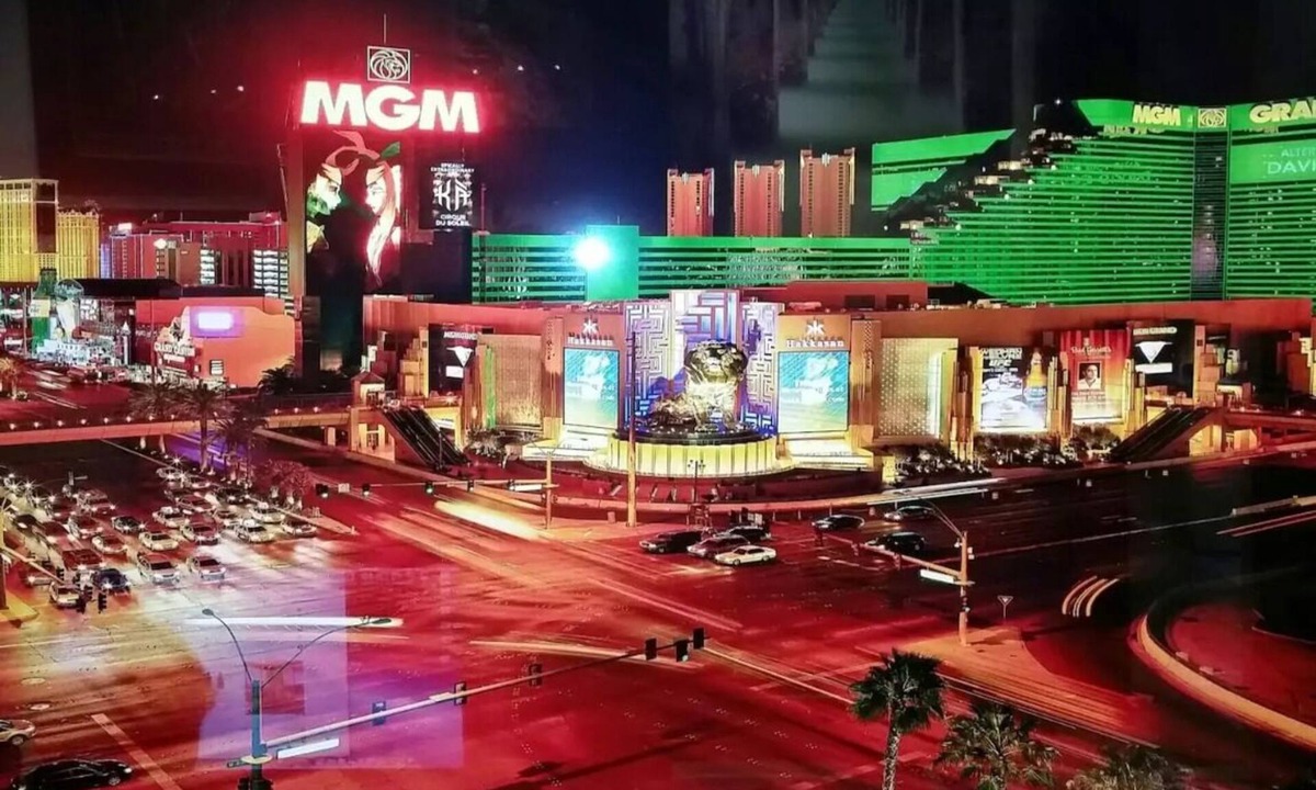 Las Vegas Apartment | MGM Signature Balcony Suite 5073 NO RESORT FEE
