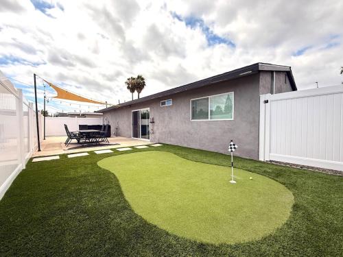 Southwest Anaheim House | Minnie's Marvelous Escape 8 minutes to Disney & Convention Center