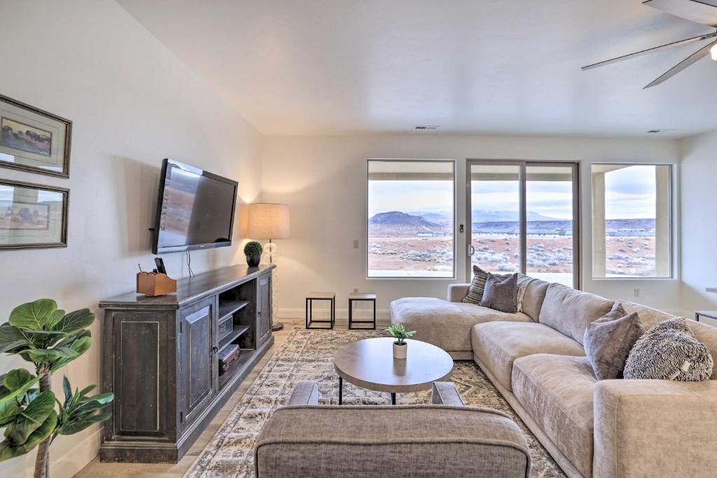 St. George Apartment | Modern Apartment w/Beautiful Mountain Views!