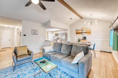 Bentonville House | Modern Bentonville Retreat - Sleeps 6 Near Trails