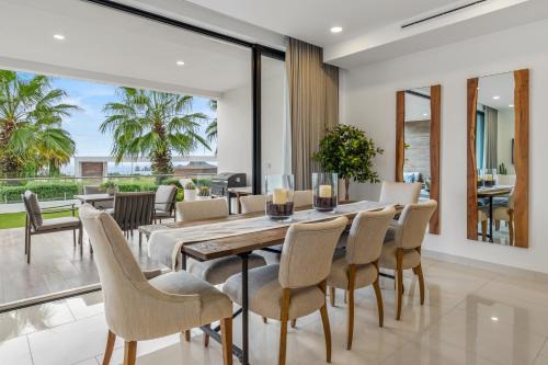 Cabo San Lucas Apartment | Modern Condo with Stunning Bay Views