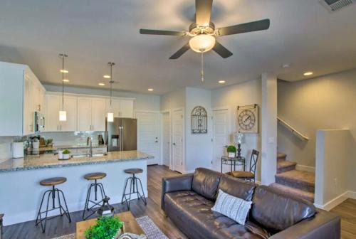 East Mesa House | Modern Farmhouse Mesa Retreat