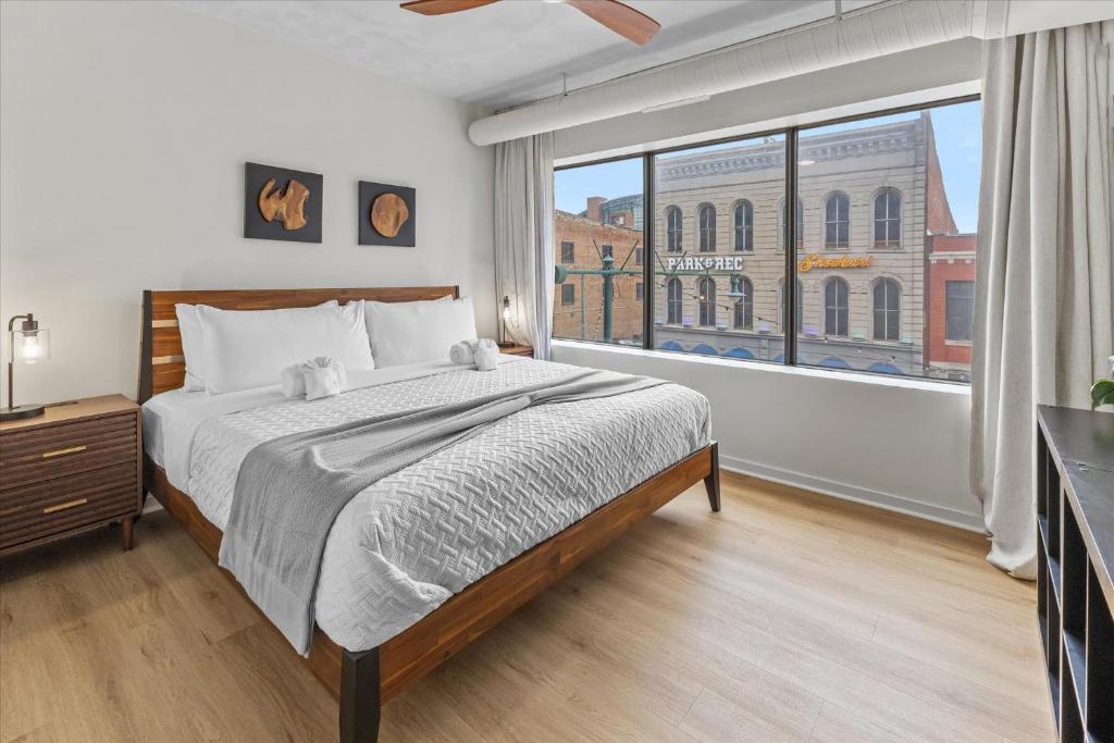 Wholesale District Apartment | Modern Flat off Meridian - Walk Anywhere Downtown