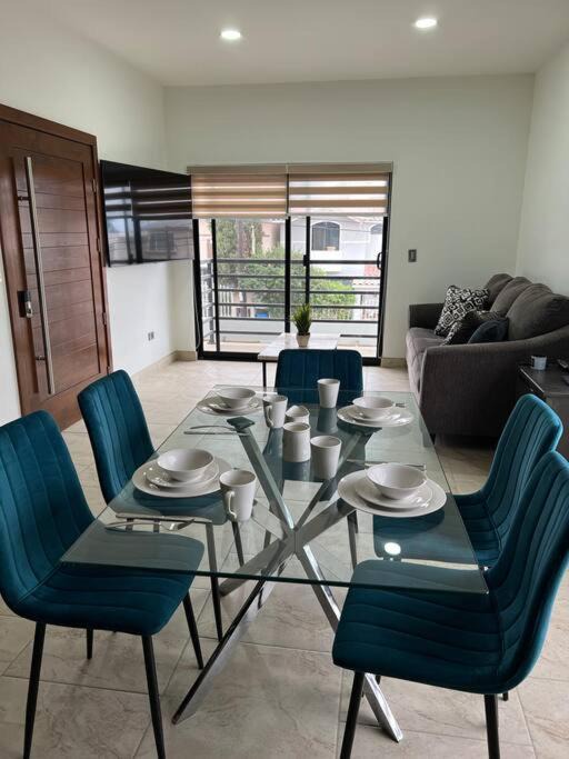 Valle Dorado Apartment | Modern Home