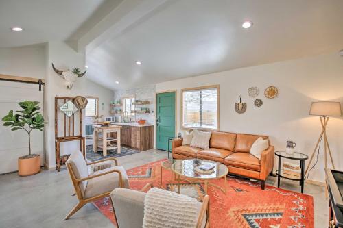 Joshua Tree House | Modern Joshua Tree Bungalow with Fire Pit & BBQ!