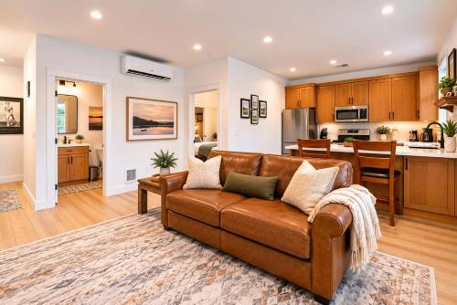 Post Falls Apartment | Modern Loft Private Golf Course Retreat