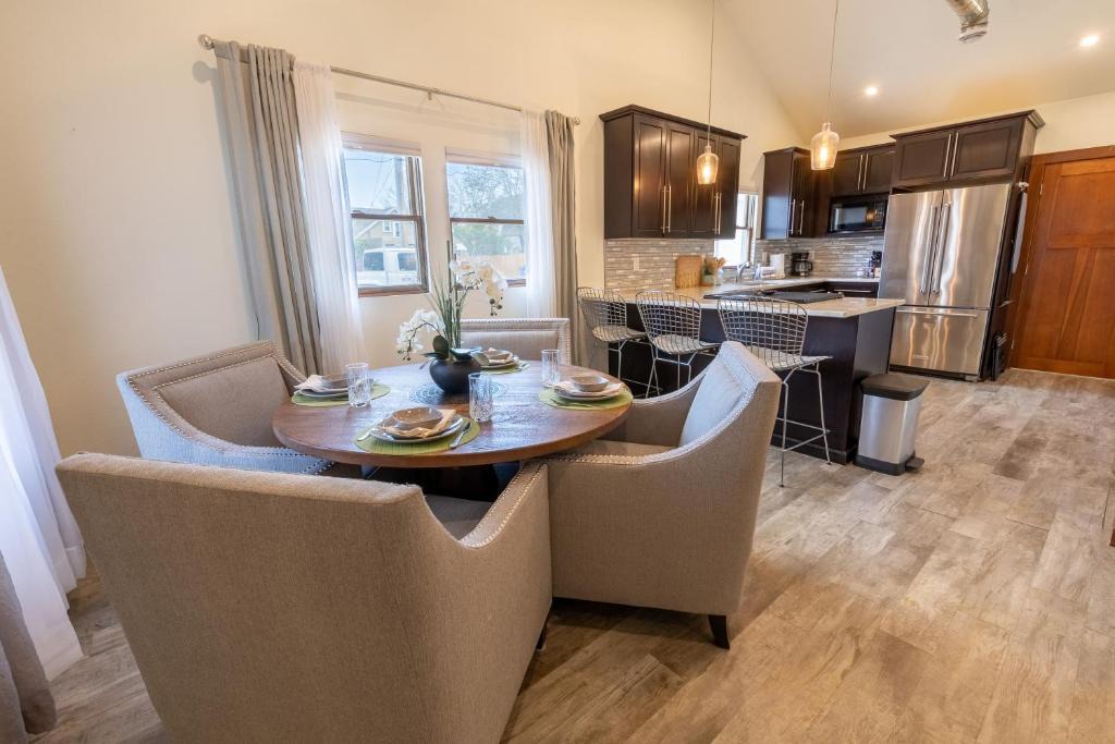 Rapid City House | Modern Luxury Bungalow steps from DT Activities