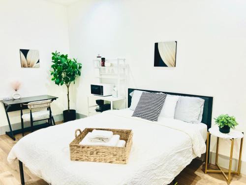 Van Nuys Apartment | Modern New Studio Cozy&Prime Location