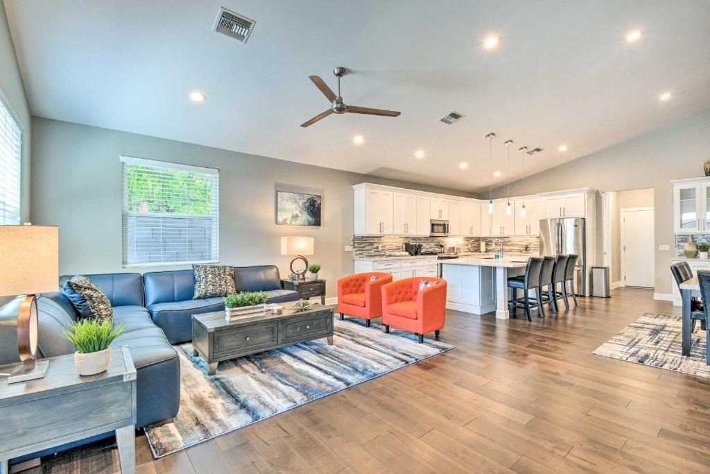 Peters View House | Modern Phoenix Home with Covered Patio and Grill!