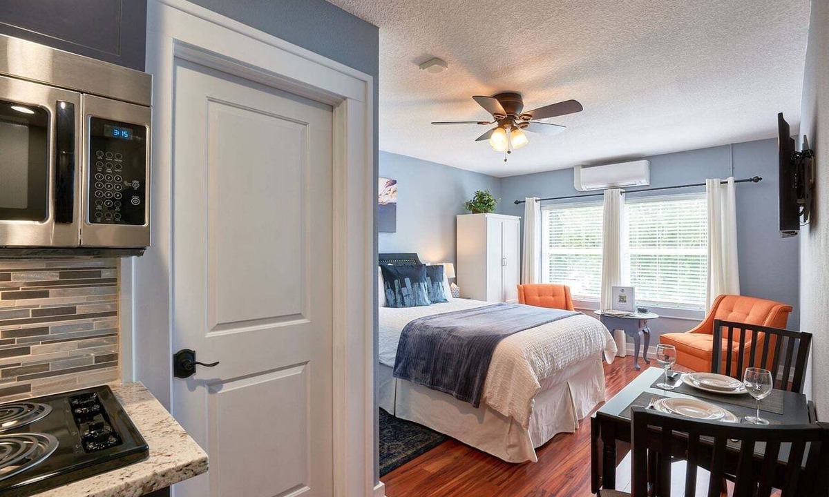 Newberg Condo | Modern Studio in Downtown Newberg - Suite #2