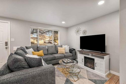 Westminster House | Modern Westminster retreat w game room