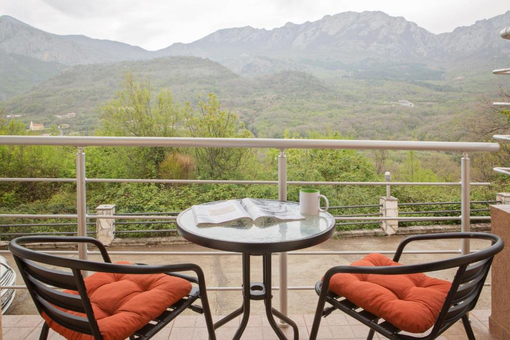 Bar Apartment | Montenegro Mountain View
