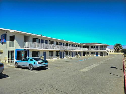 Palm Desert Hotel | Motel 6-Palm Desert, CA - Palm Springs Area