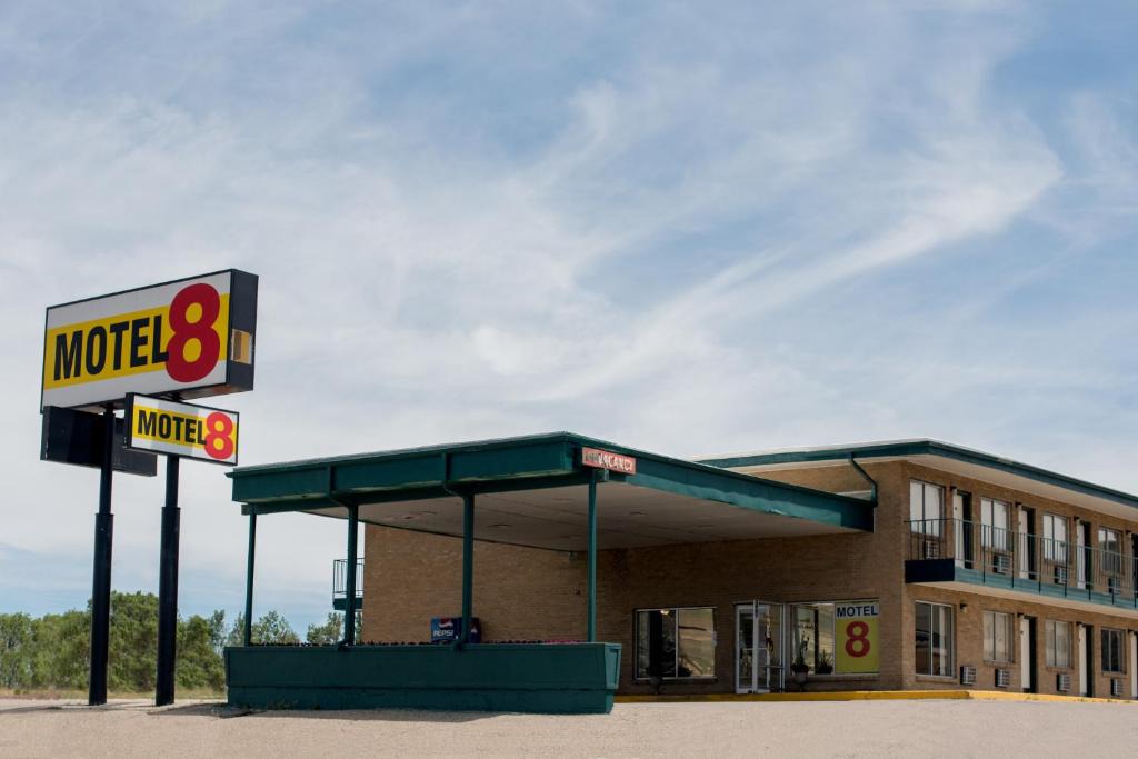 Rock Springs Hotel | Motel 8 Rock Springs