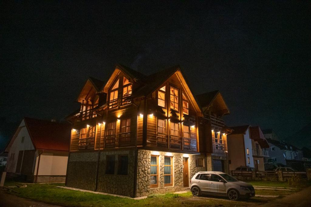 Kolasin Ski Chalet | Mountain Boy chalet with sauna