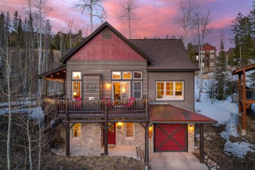 Rendezvous House | Mountain Cabin 120 I Private Hot Tub I Great Views I Activity Program
