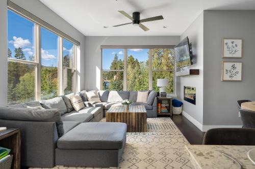 Rendezvous House | Mountain Chalet 135 I Private Hot Tub I Great Views I Activity Program