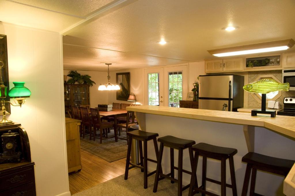 Mount Ida House | Mountain Harbor three bedroom, two bath house