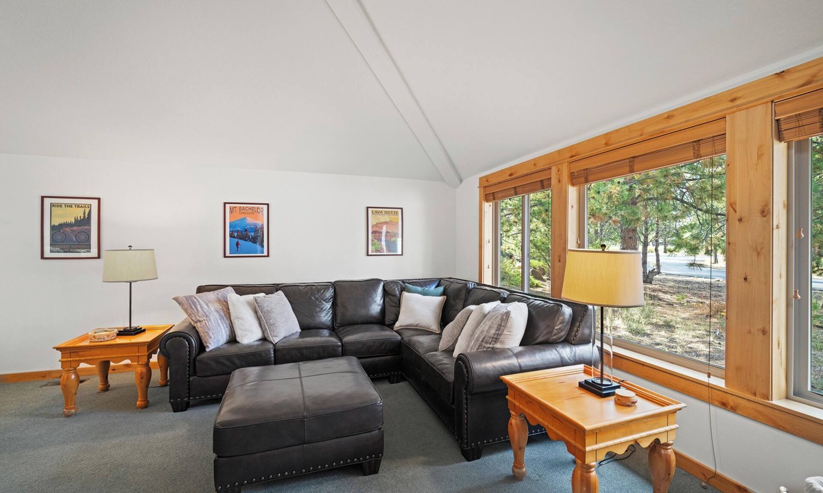 Deer Park House | Mountain Hideaway with Access to The Cove