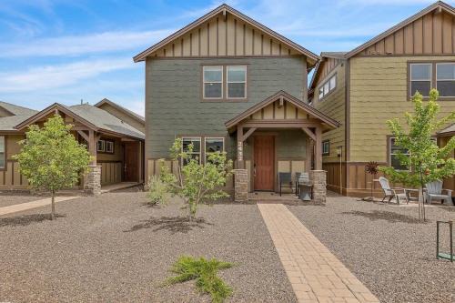 Flagstaff House | Mountain Retreat in the Pines