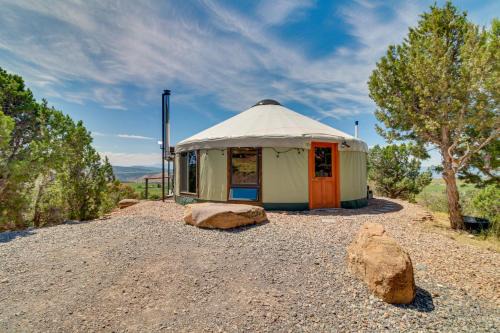 Montrose House | Mountainside Yurt w/Views < 3 Mi to Black Canyon!