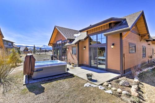 Grand Park House | Mtn-View Fraser Home w/Hot Tub - Near Skiing!