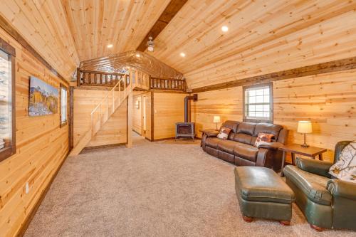 Teigen House | Near Hunting: Cozy Cabin w/Deck in Grass Range!