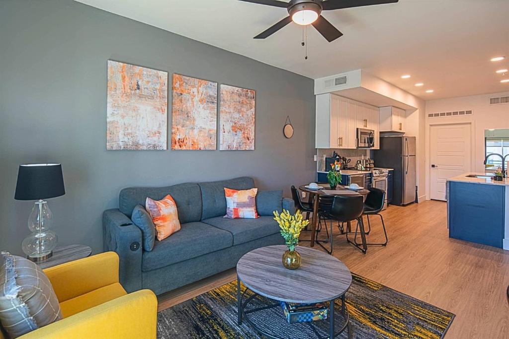 Desert View Village Apartment | Near Mayo Heated Pool Rooftop Deck Hot Tub Parking