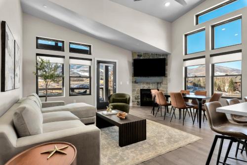 Park City Apartment | New East Deer Valley 1 min, B6302, Luxury 3Br Condo, Park City 10 min