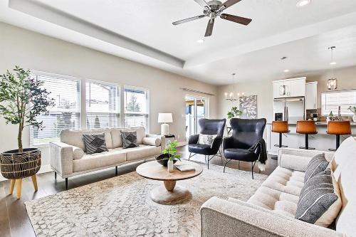 Meridian House | New! Modern & Spotless Home in Central Boise