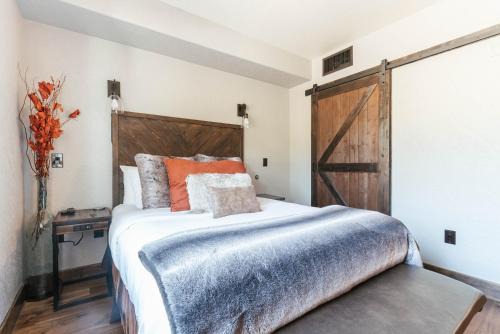 Park City House | Newly Renovated Studio at Silverado, Ski, Relax, Enjoy World Class Amenities!