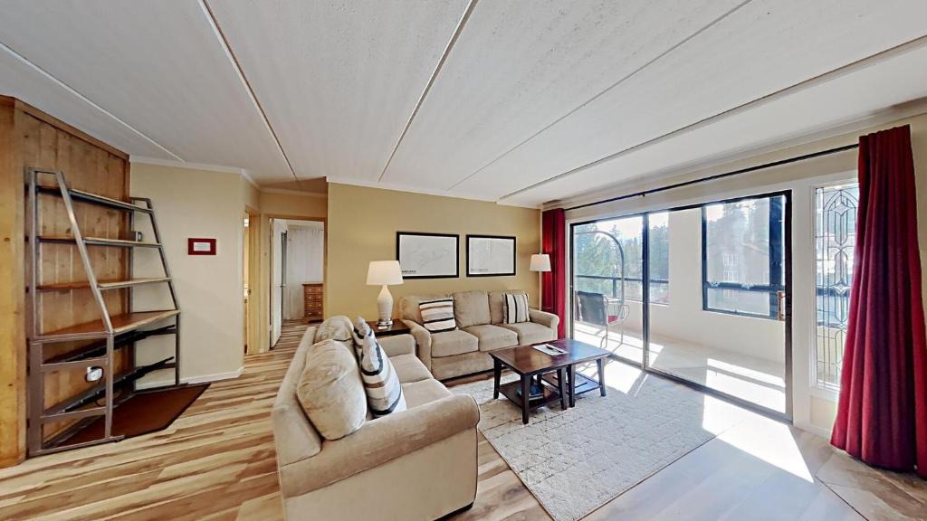 Mammoth Lakes Apartment | Nicely Remodeled 2 Bedrooms at 1849 Condos - Easy Access to Slopes!