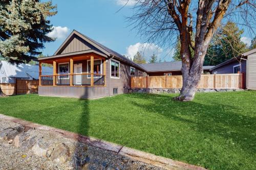 Ronald House | No. 3 Coal Mine Cabin & Studio