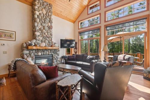 Whitefish House | Northwoods Escapes