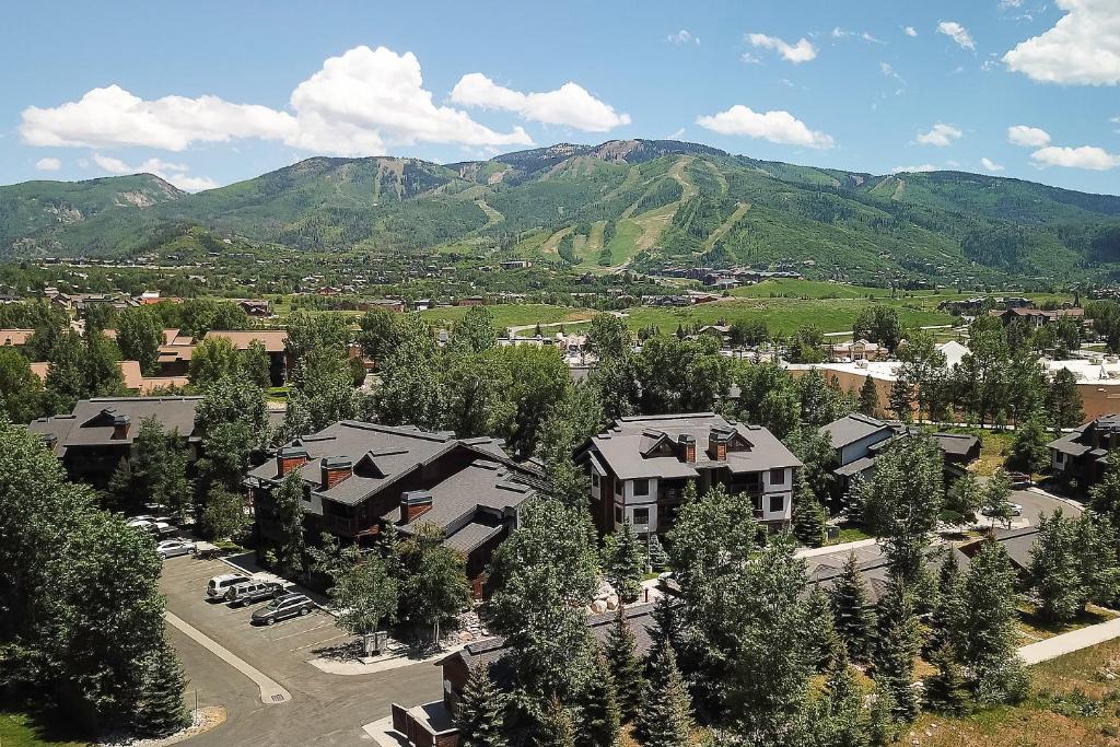 Steamboat Springs Apartment | O1206 - The Pines at Ore House