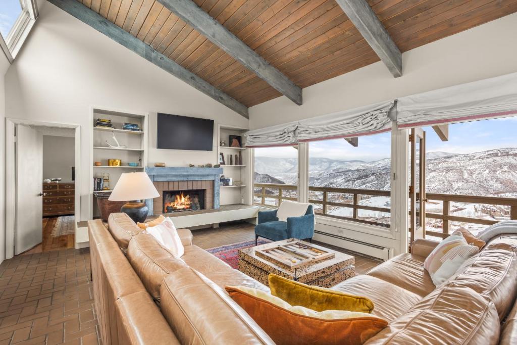 Snowmass Village House | Oak Ridge Retreat by Snowmass Vacations