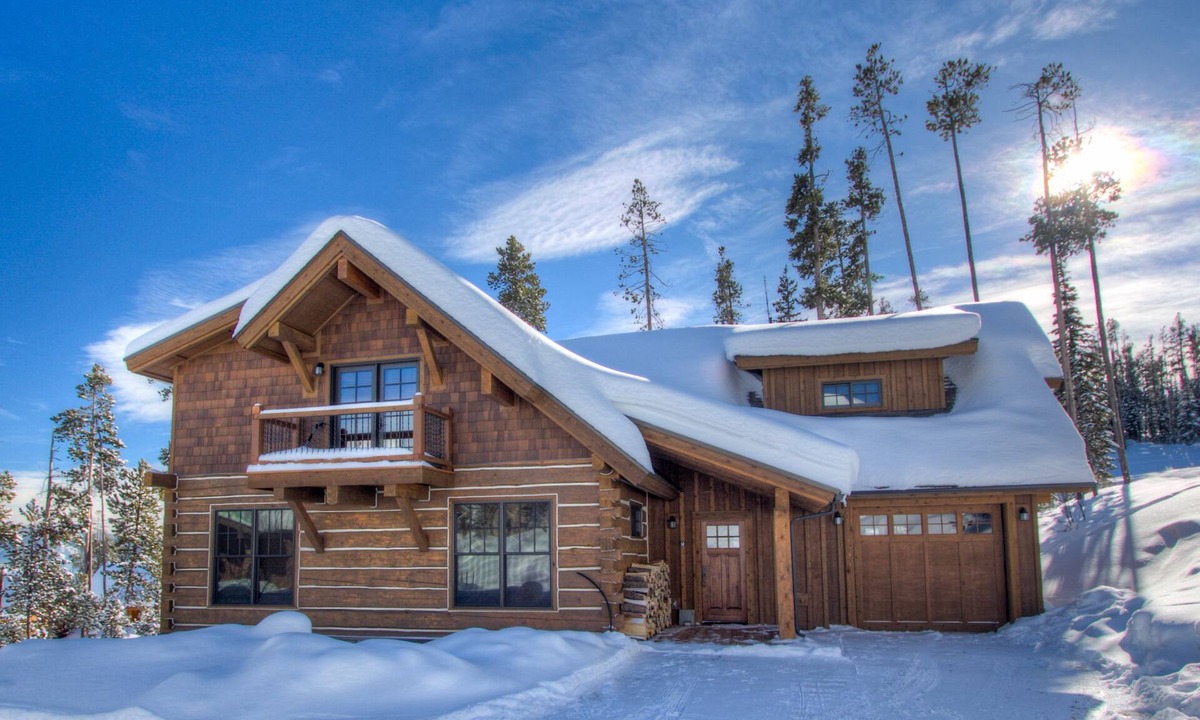 Powder Ridge Cabin | Oglala Escape | Luxury Ski-in/Out Cabin + Hot Tub