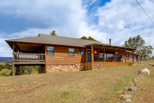 Cedaredge House | On-Site Creek + Views: Grand Mesa Getaway!