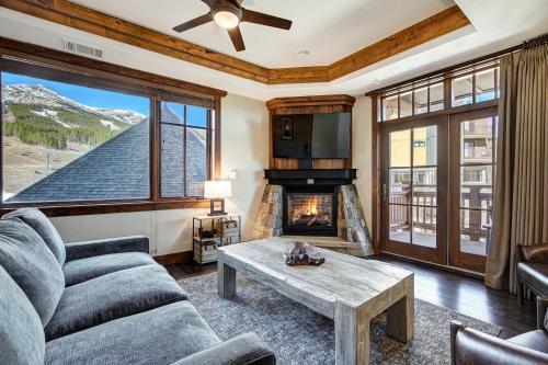 Peak 8 Apartment | One Ski Hill Place S8325