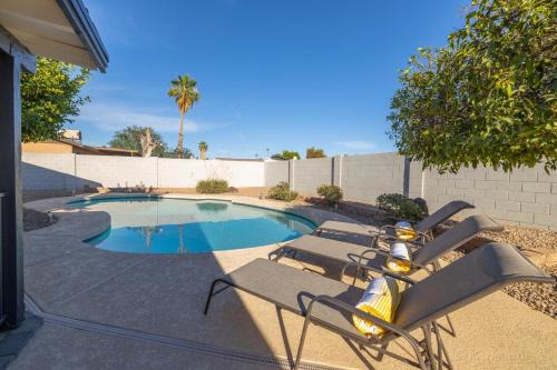 Mesa House | Open Floor Mesa Gable Vacation Home