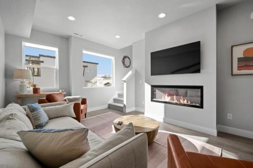 Park City House | Park City Luxury 3 Bed - 3 Bath Townhome with Sauna, 10 min to Skiing