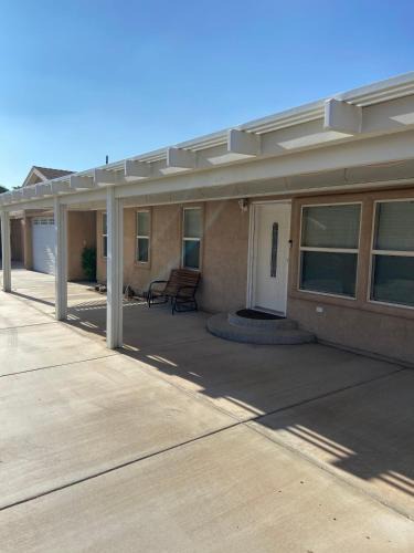 Parker Strip House | Parker Pair - Sunset Escape