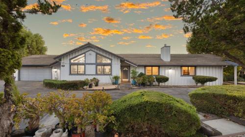 Paso Robles House | Paso Vista Bella by AvantStay