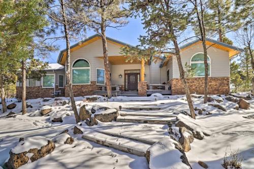 Sierra Pines House | Patio & Forest View: Peaceful Show Low Home