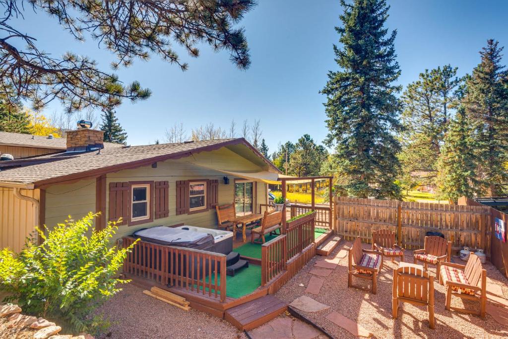 Woodland Park House | Peaceful Getaway with Private Hot Tub and Mtn Views!