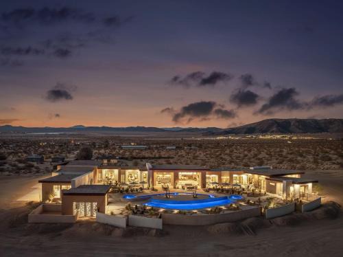 Panorama Heights Resort | Peak by Fieldtrip - 8 BR Modern Oasis - 2 Pools