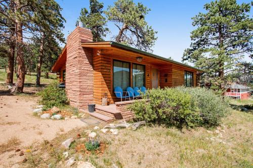 Estes Park House | Perfect Mountain Cabin with Wood-Burning Fireplace, WiFi, & Easy Park Access