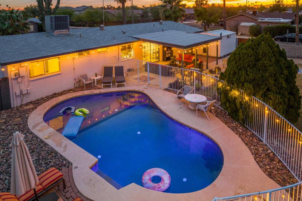 Deer Valley House | Pet-Friendly Phoenix Retreat with Pool and Fire Pit!